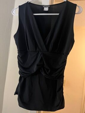 VENUS Black Knot-Front Sleeveless Camisole